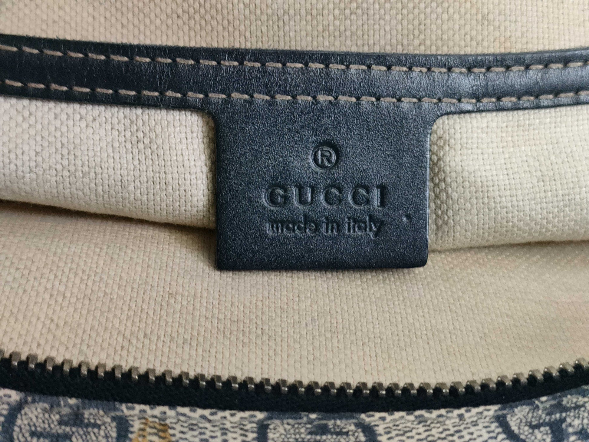 GUCCI GG Supreme Tote Bag 211137 Tote Bag