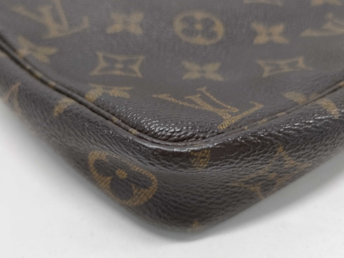LOUIS VUITTON Monogram M40712 Pochette Accessoires Shoulder Bag with Interchangeable Strap