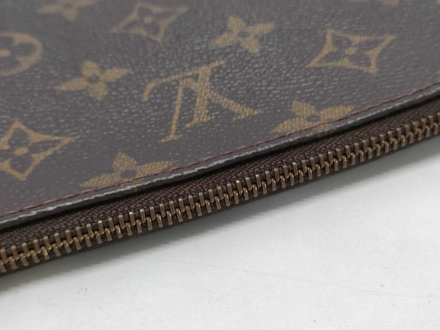 LOUIS VUITTON Monogram M40712 Pochette Accessoires Shoulder Bag with Interchangeable Strap