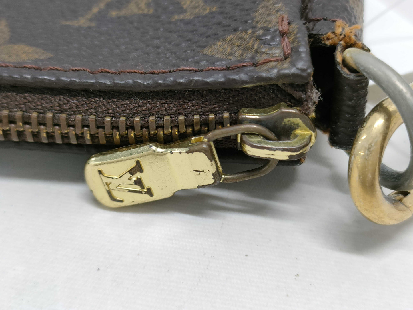 LOUIS VUITTON Monogram M40712 Pochette Accessoires Shoulder Bag with Interchangeable Strap