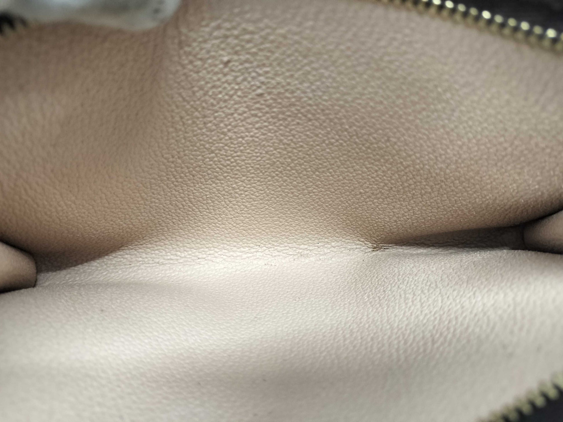 LOUIS VUITTON Monogram Bucket Pouch Pouch