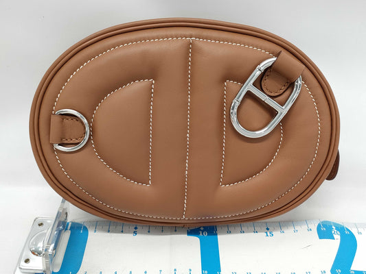 HERMES In the Loop Body Bag, Swift Leather, Gold
