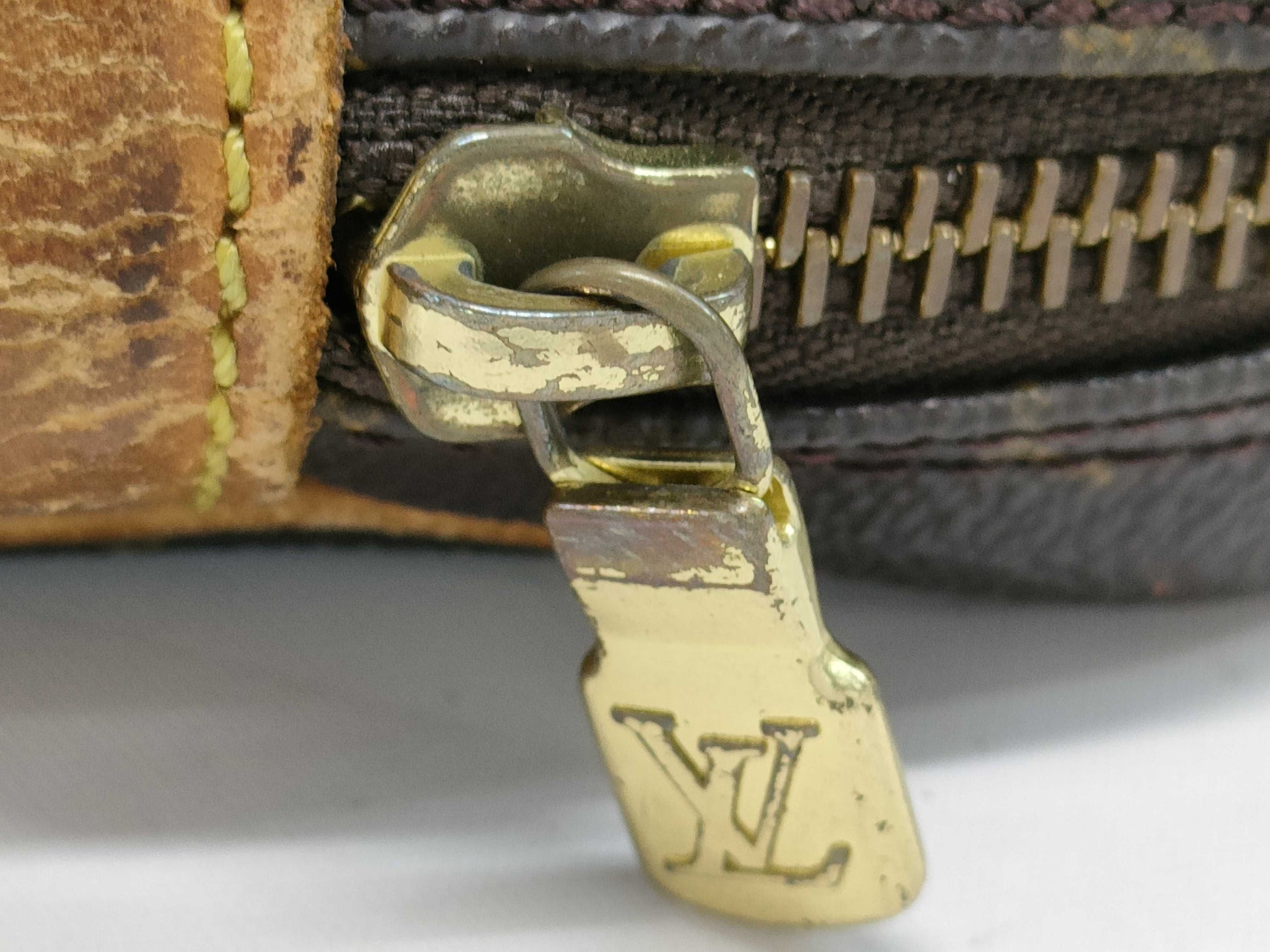 LOUIS VUITTON TH0940 Monogram M51828 Pochette Marly Bandouliere Shoulder Bag