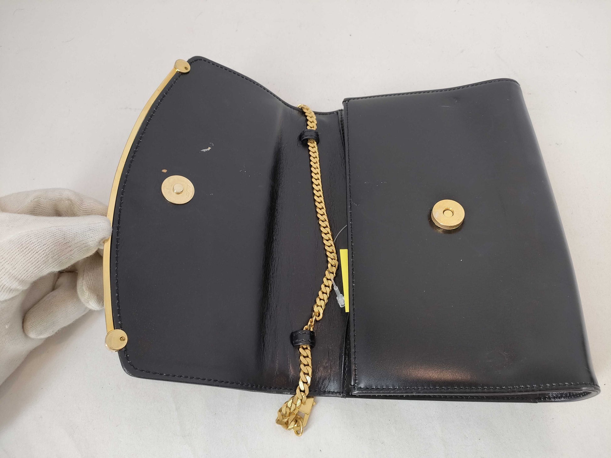 BALLY Calfskin Chain Shoulder Bag