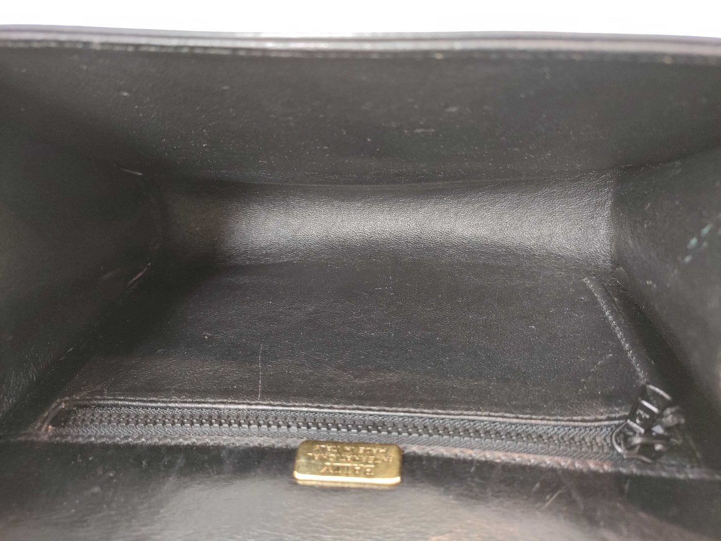BALLY Calfskin Chain Shoulder Bag