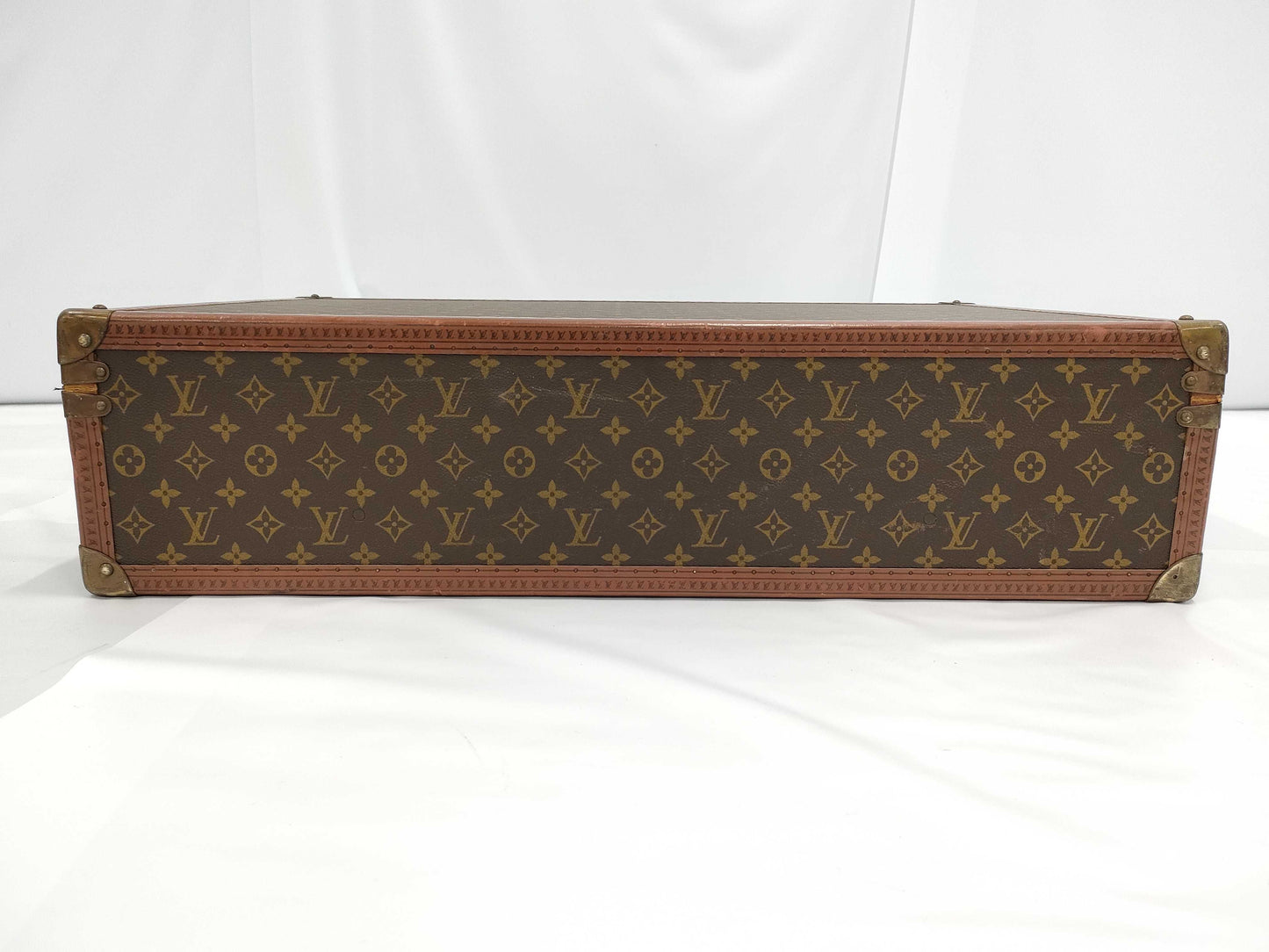 LOUIS VUITTON Monogram M21324 Visten 70 Bag