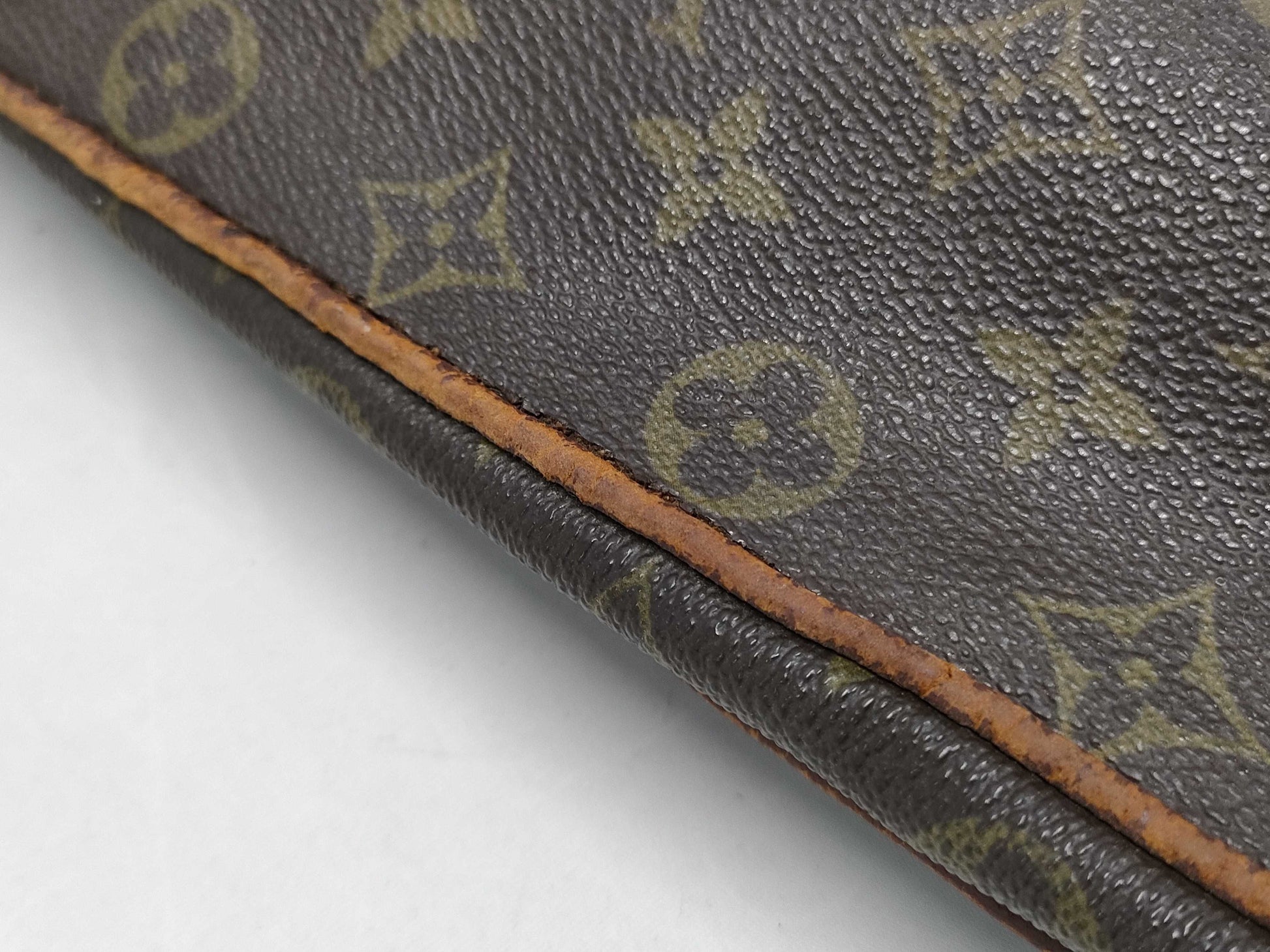 LOUIS VUITTON Monogram M45244 Former Nile Migratour Shoulder Bag