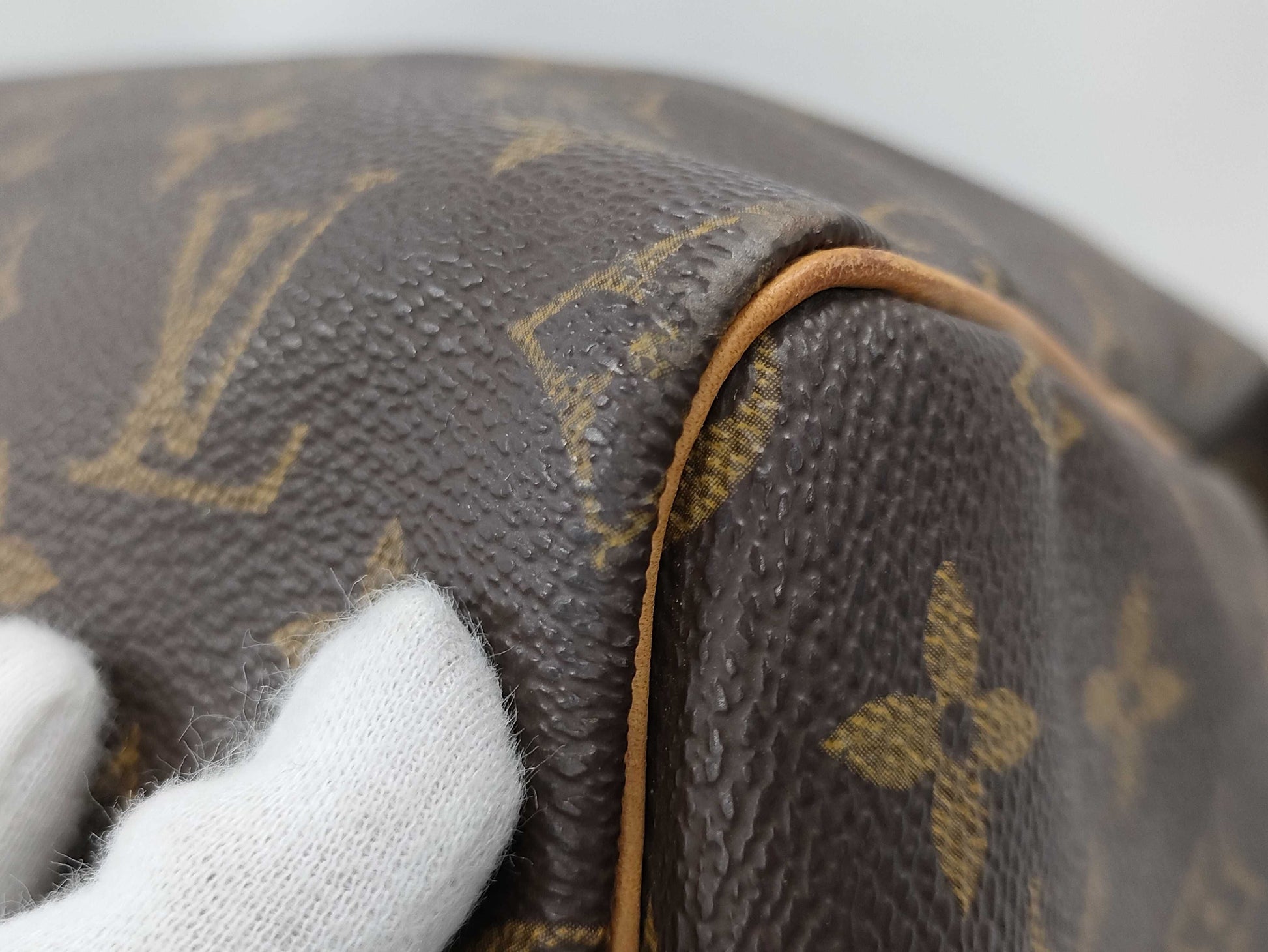 LOUIS VUITTON Monogram Keepall Bandouliere 55 Boston Bag