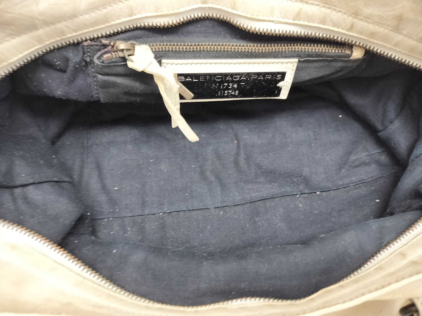 BALENCIAGA The Giant City 115748 White Shoulder Bag