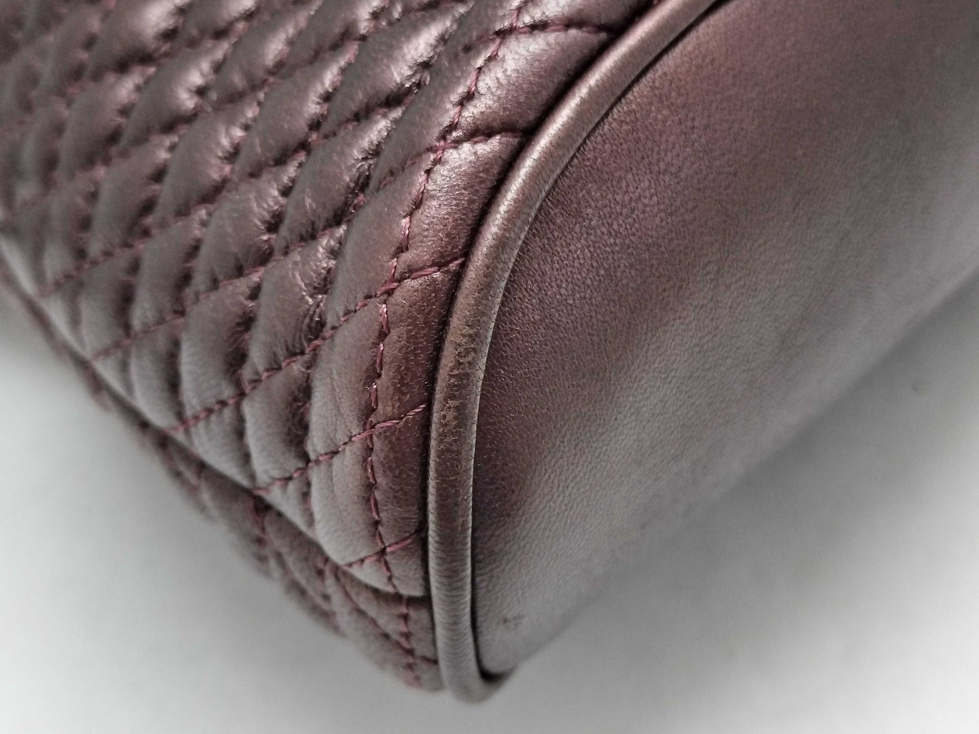 BALLY BALLY Leather Quilted Chain Shoulder Bag