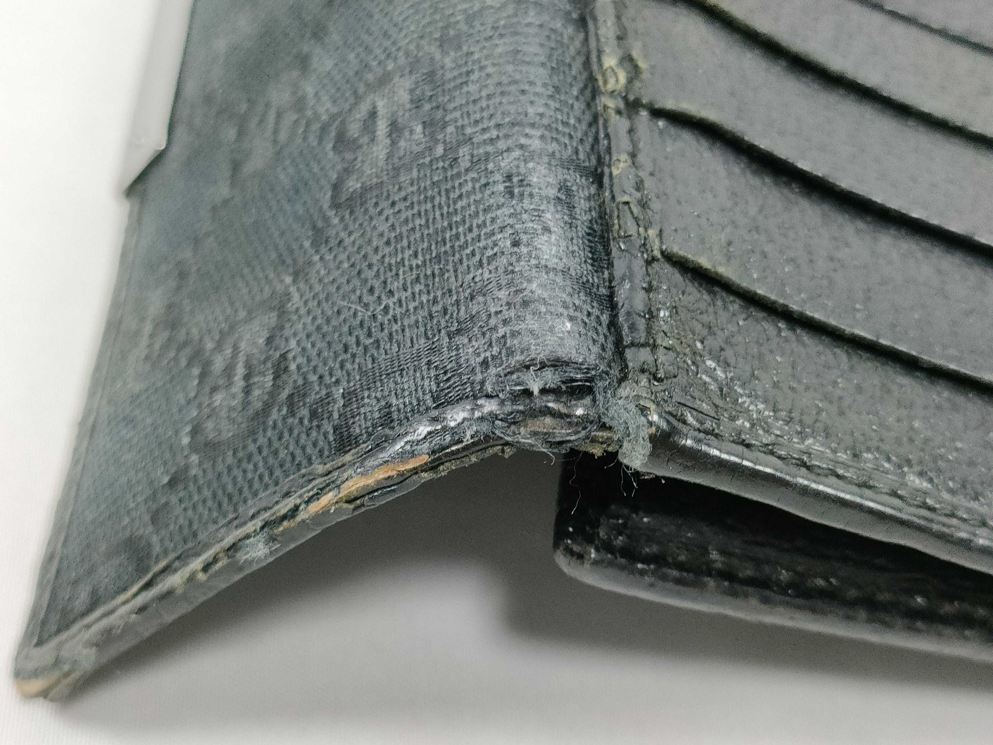GUCCI wallet / Ferragamo leather billfold / Jimmy Choo wallet