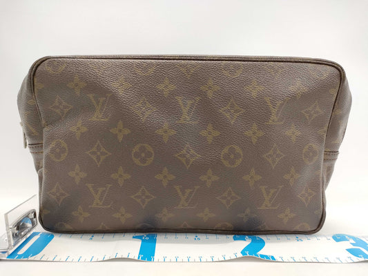LOUIS VUITTON Monogram Truss Toilette 28 Second Bag