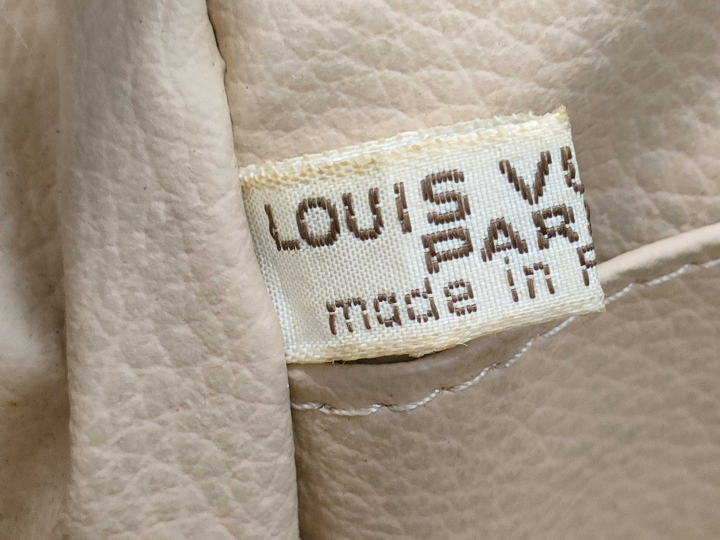 LOUIS VUITTON Monogram Truss Toilette 28 Second Bag