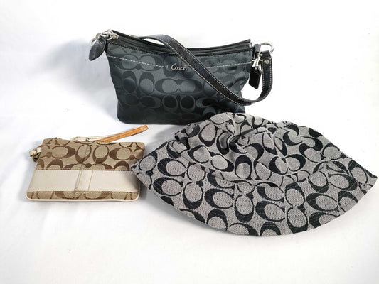 COACH Signature Pouch / Bucket Hat 