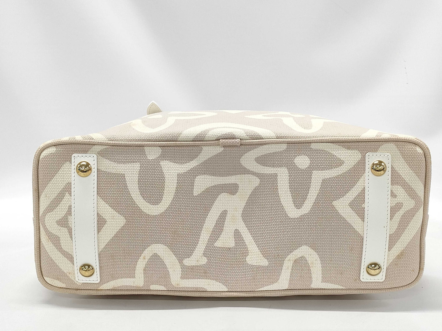 LOUIS VUITTON Taisienne PM Handbag with Stain