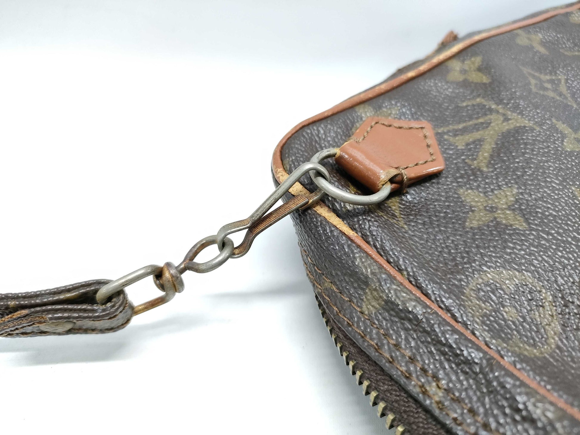 LOUIS VUITTON Monogram Old Amazon Shoulder Bag