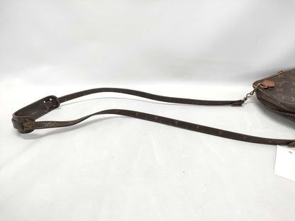 LOUIS VUITTON Monogram Old Amazon Shoulder Bag
