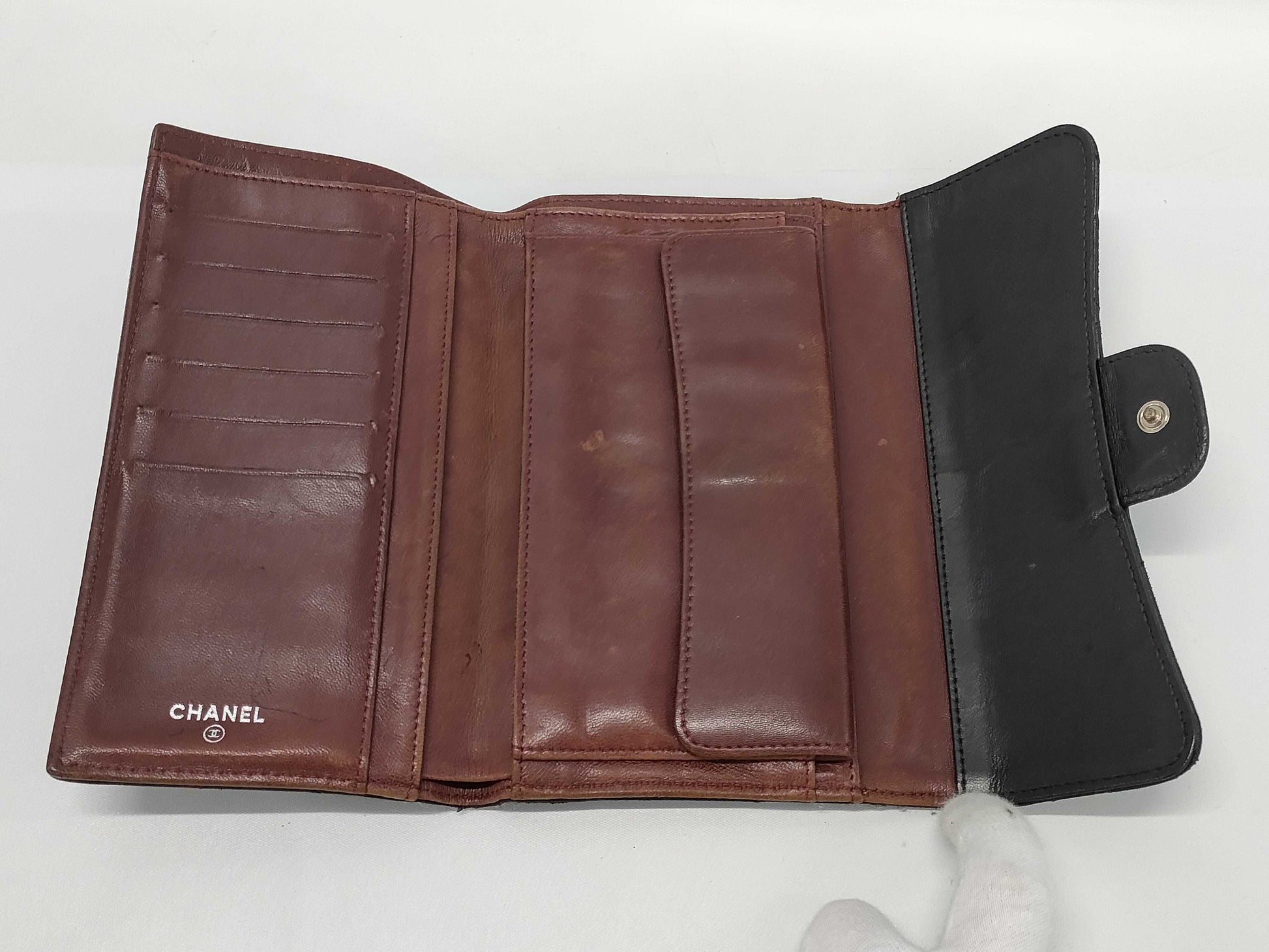 CHANEL Matelasse Lambskin Wallet