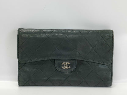 CHANEL Matelasse Lambskin Wallet