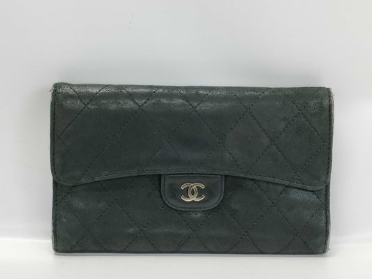 CHANEL Matelasse Lambskin Wallet