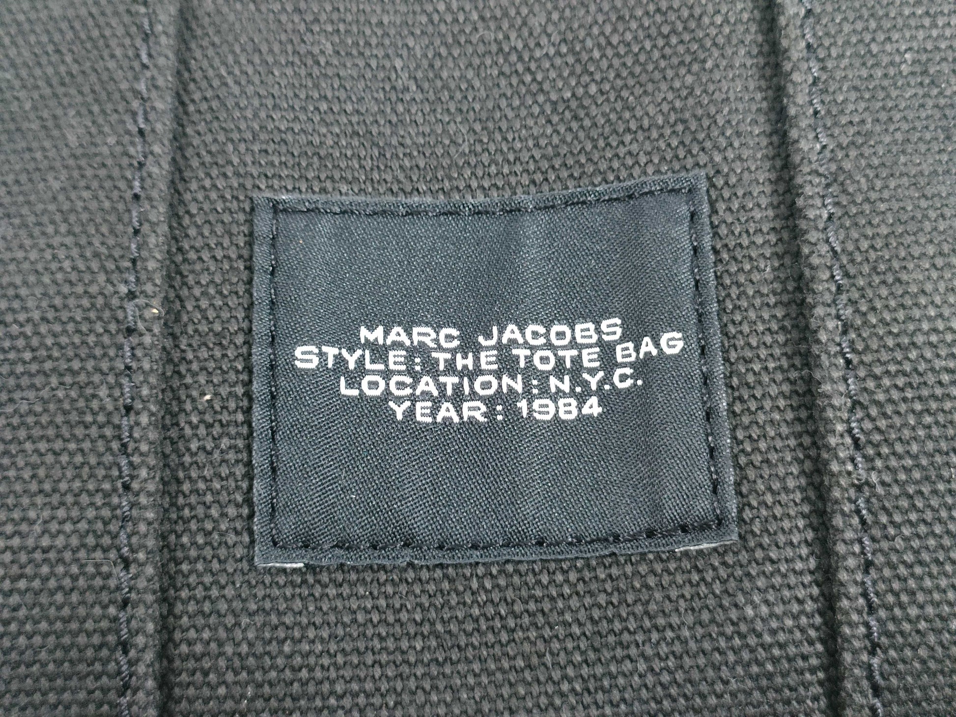 MARC JACOBS The Tote Nano Handbag