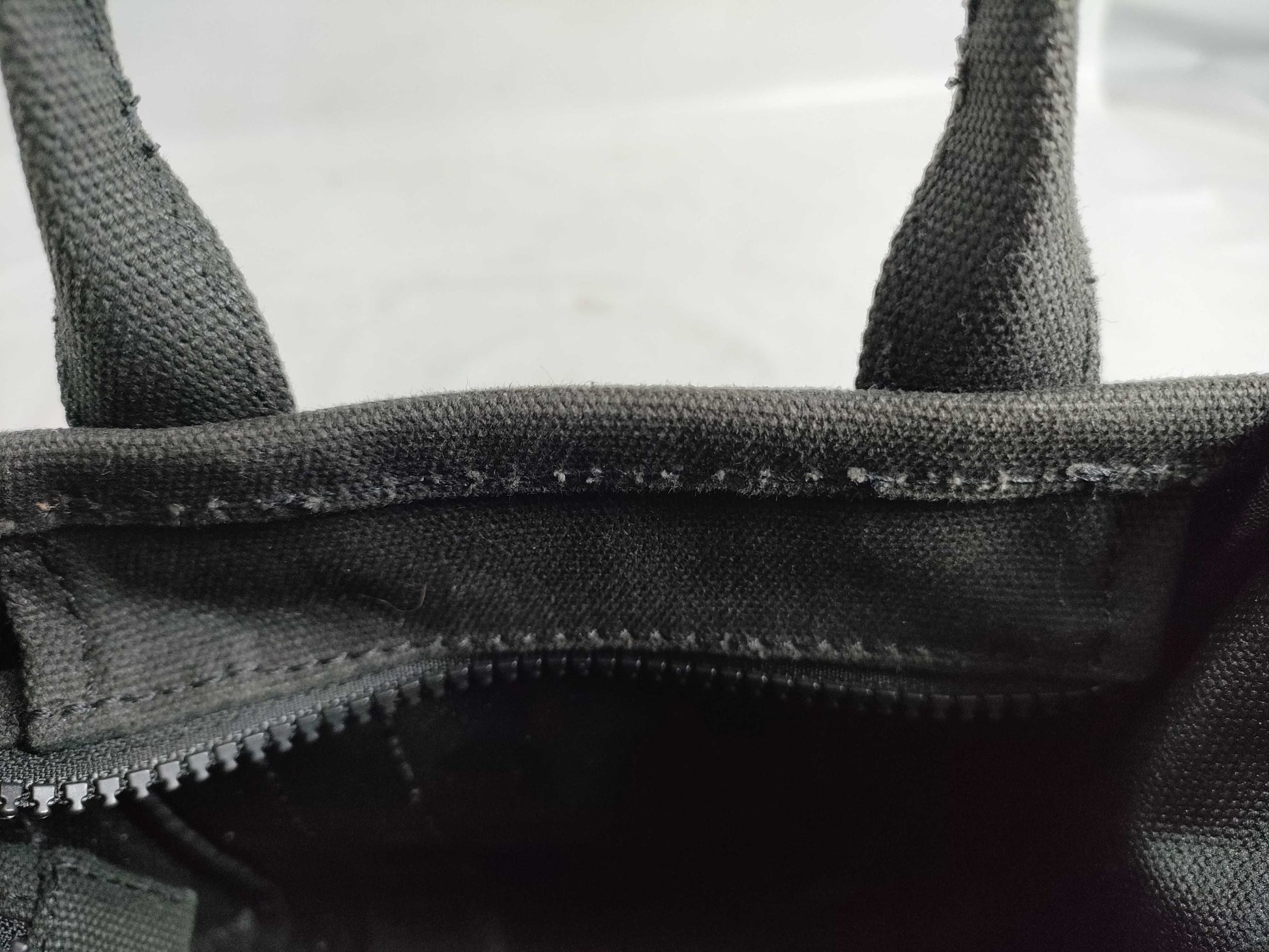 MARC JACOBS The Tote Nano Handbag