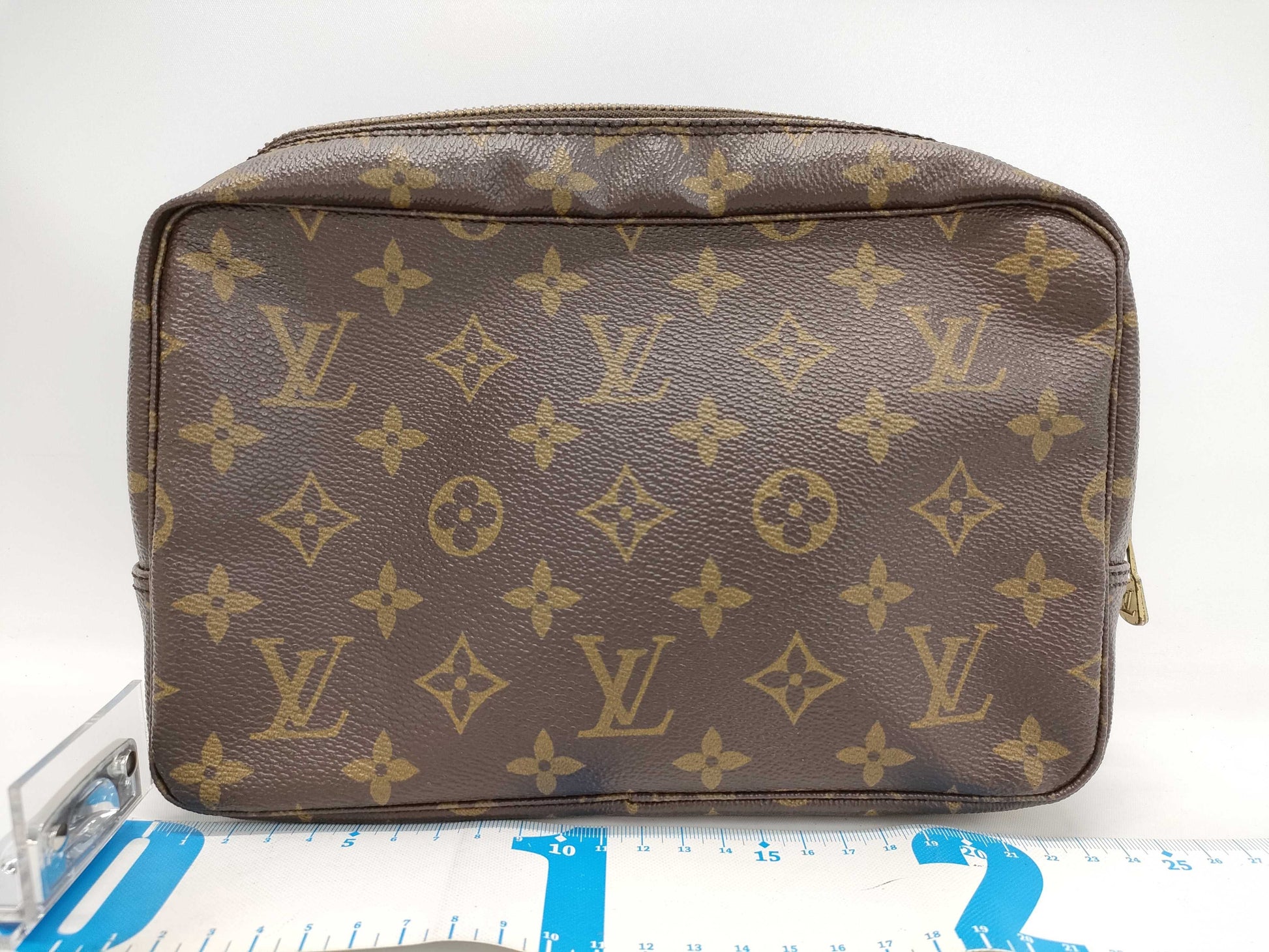 LOUIS VUITTON Monogram M47524 True Toilet 23 Second Bag