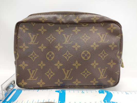 LOUIS VUITTON Monogram M47524 True Toilet 23 Second Bag
