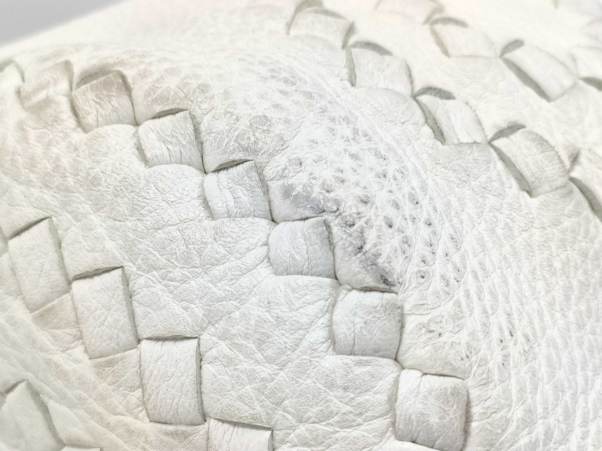 BOTTEGA VENETA Intrecciato Bucket Handbag