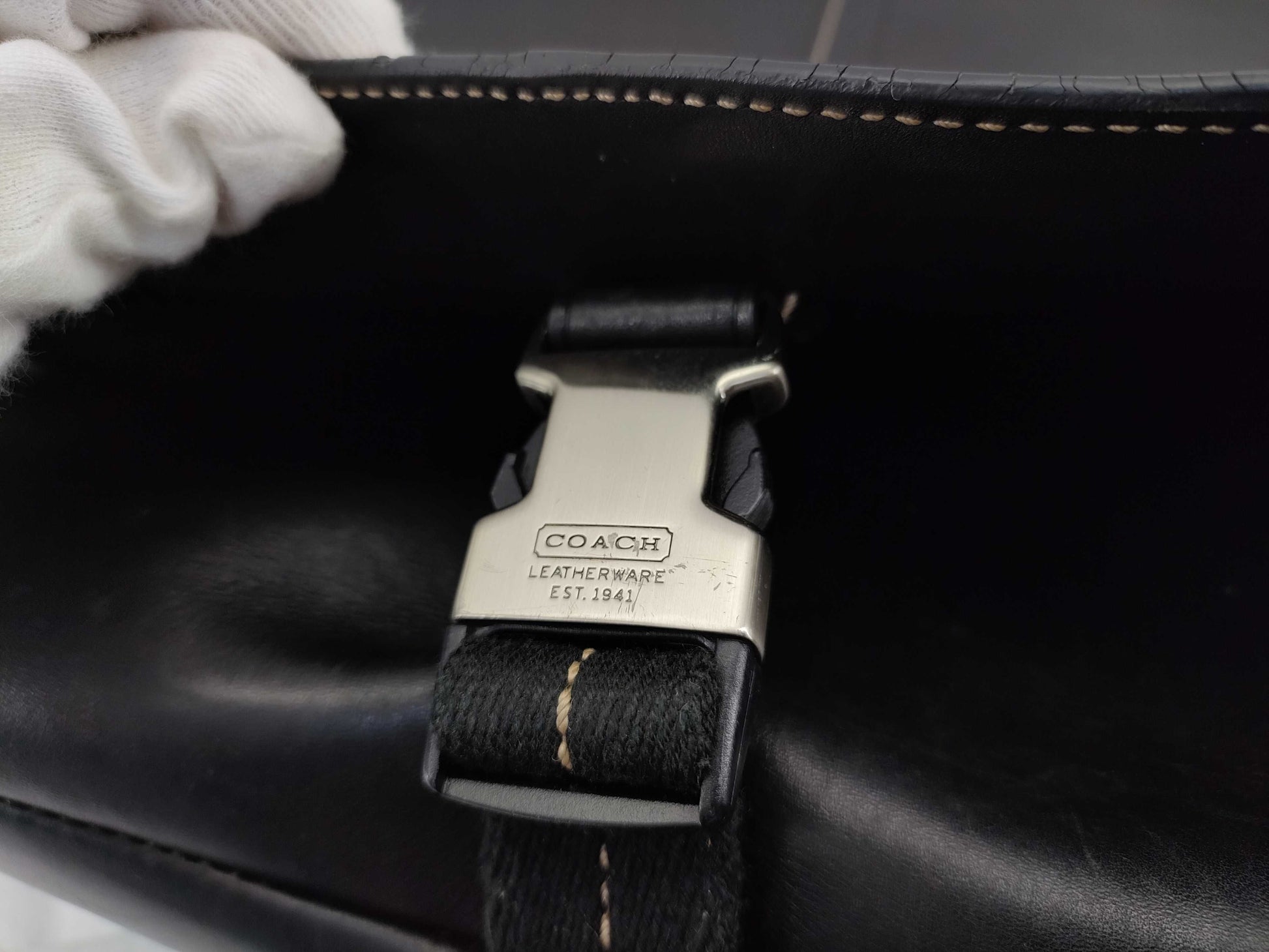 COACH F05A02 / Messenger bag Shoulder bag