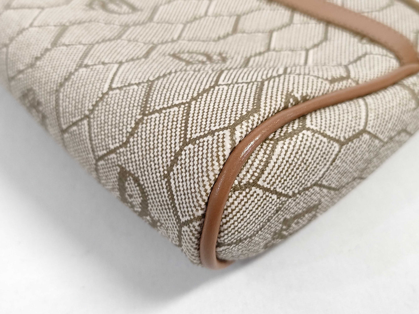 Dior Pouch PVC x Leather Honeycomb Pattern / Saint Laurent Cosmetic Pouch Pouch