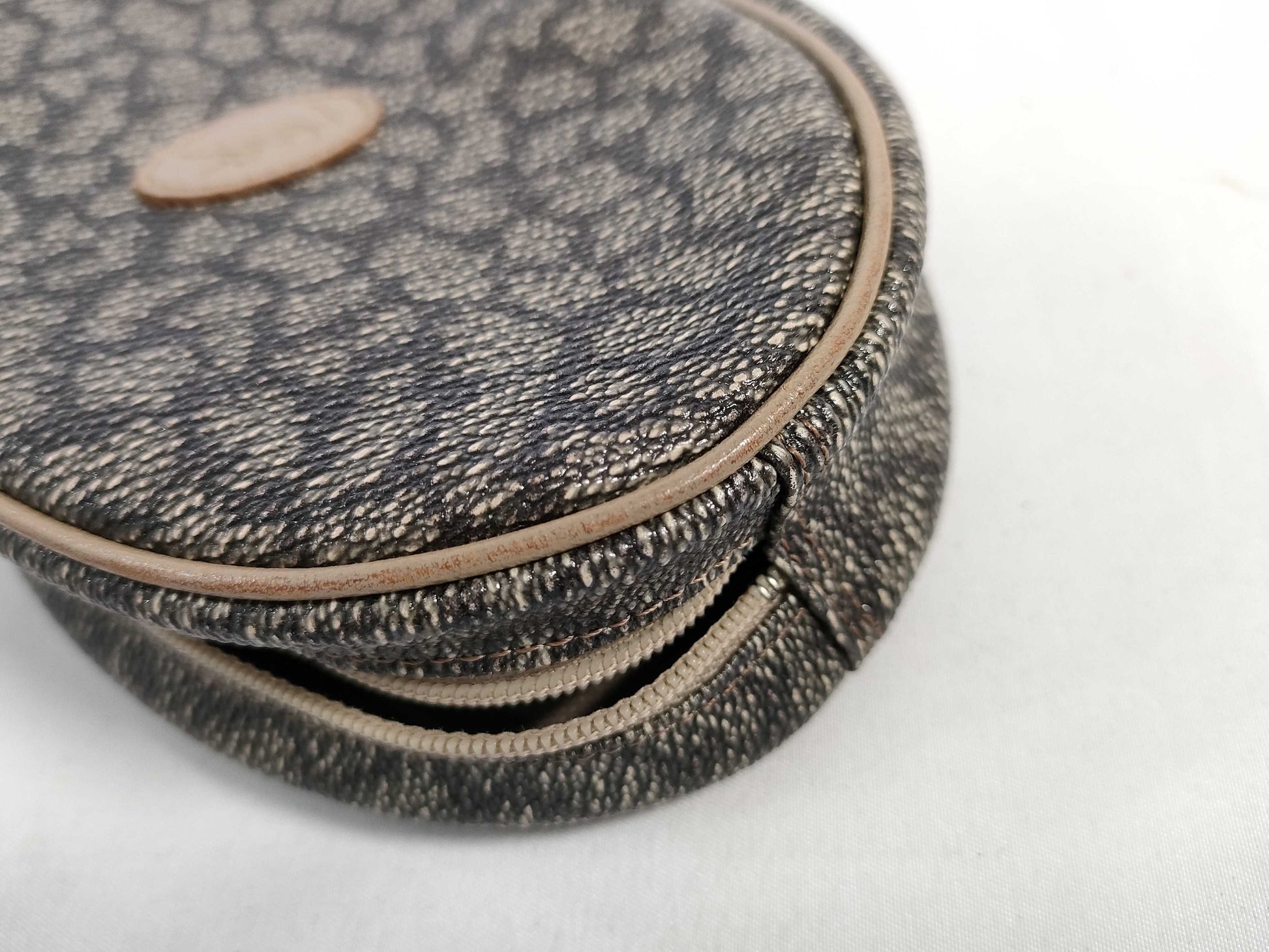 Dior Pouch PVC x Leather Honeycomb Pattern / Saint Laurent Cosmetic Pouch Pouch