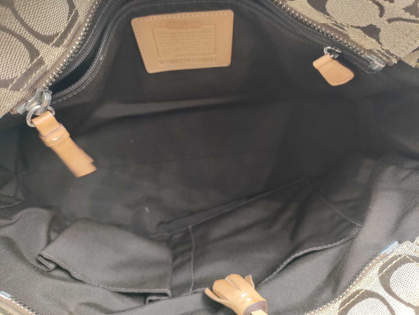 COACH Signature 16812/F15510/FS8K07 3-piece handbag