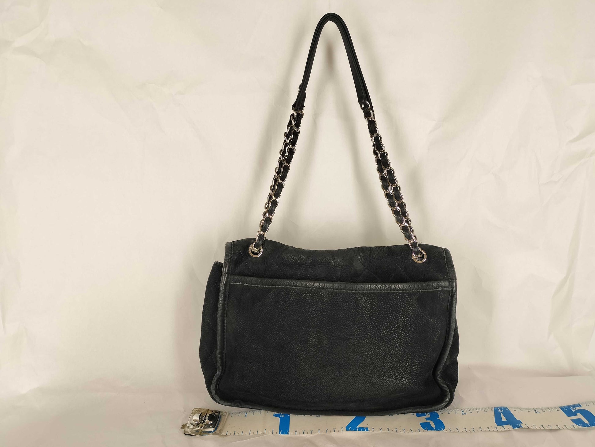 CHANEL 15 Series Turnlock Leather Chain Shoulder Bag