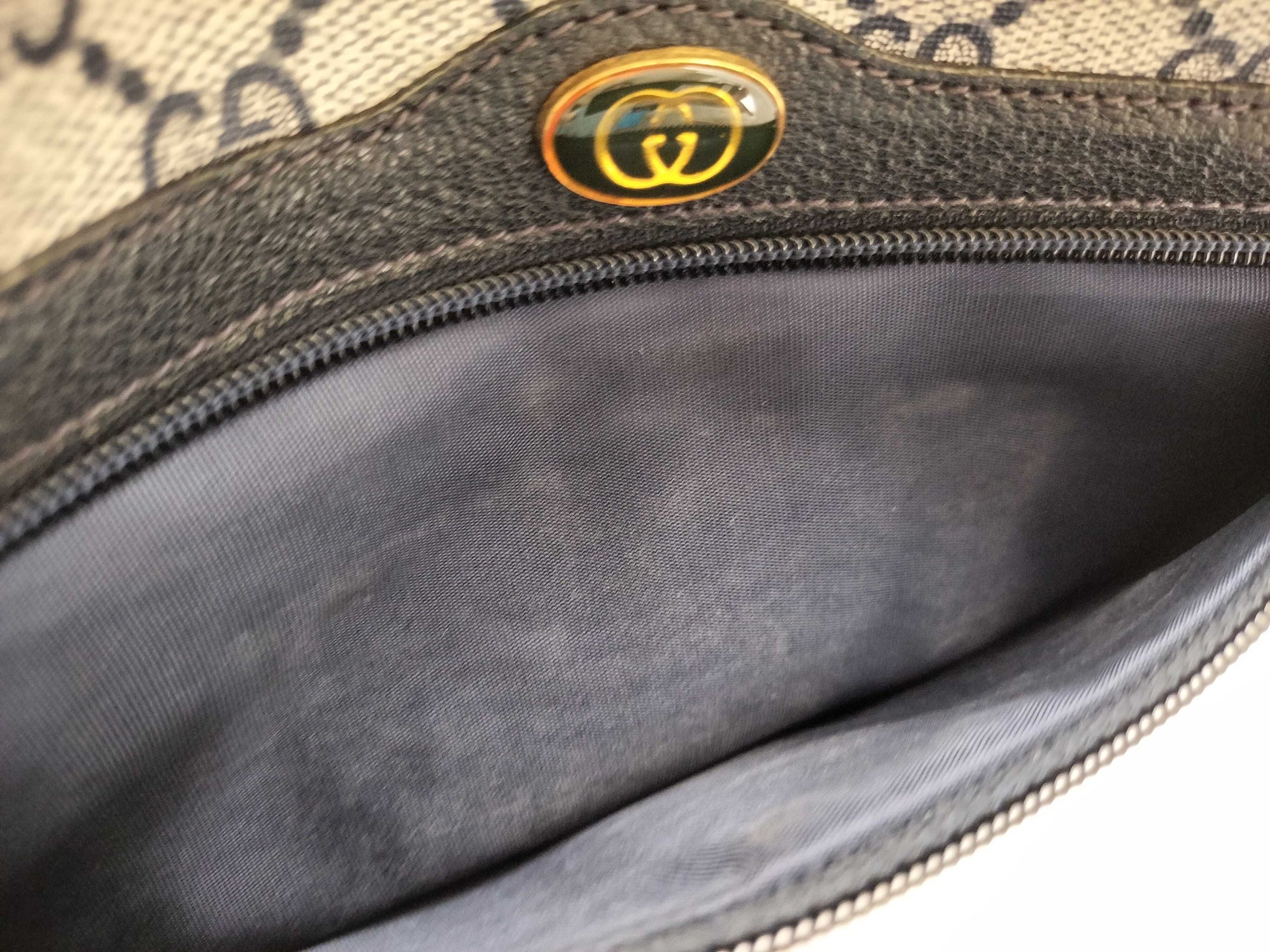 GUCCI GG Supreme Old Sherry Line Shoulder Bag