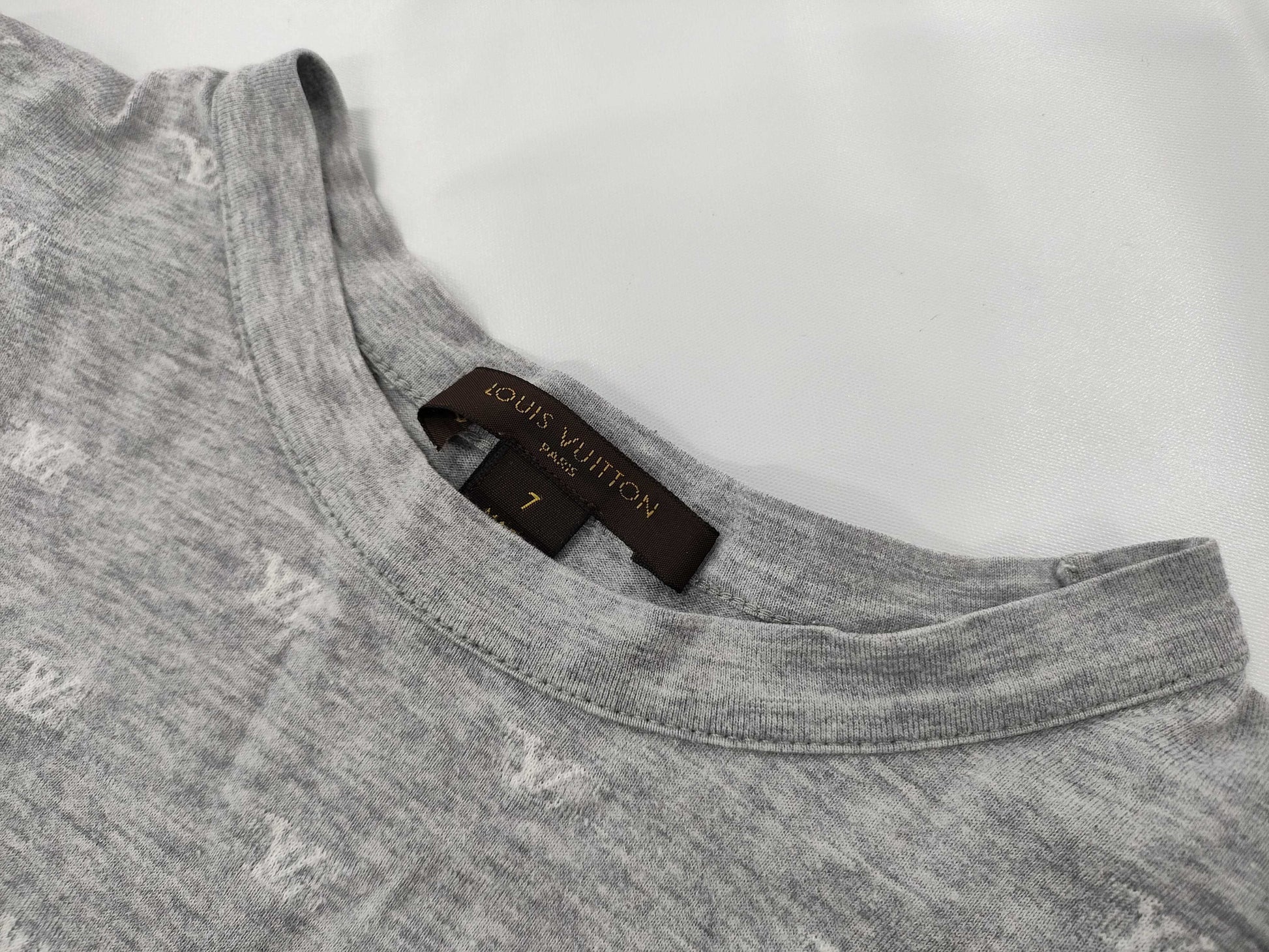 LOUIS VUITTON Monogram T-shirt Children's T-shirt