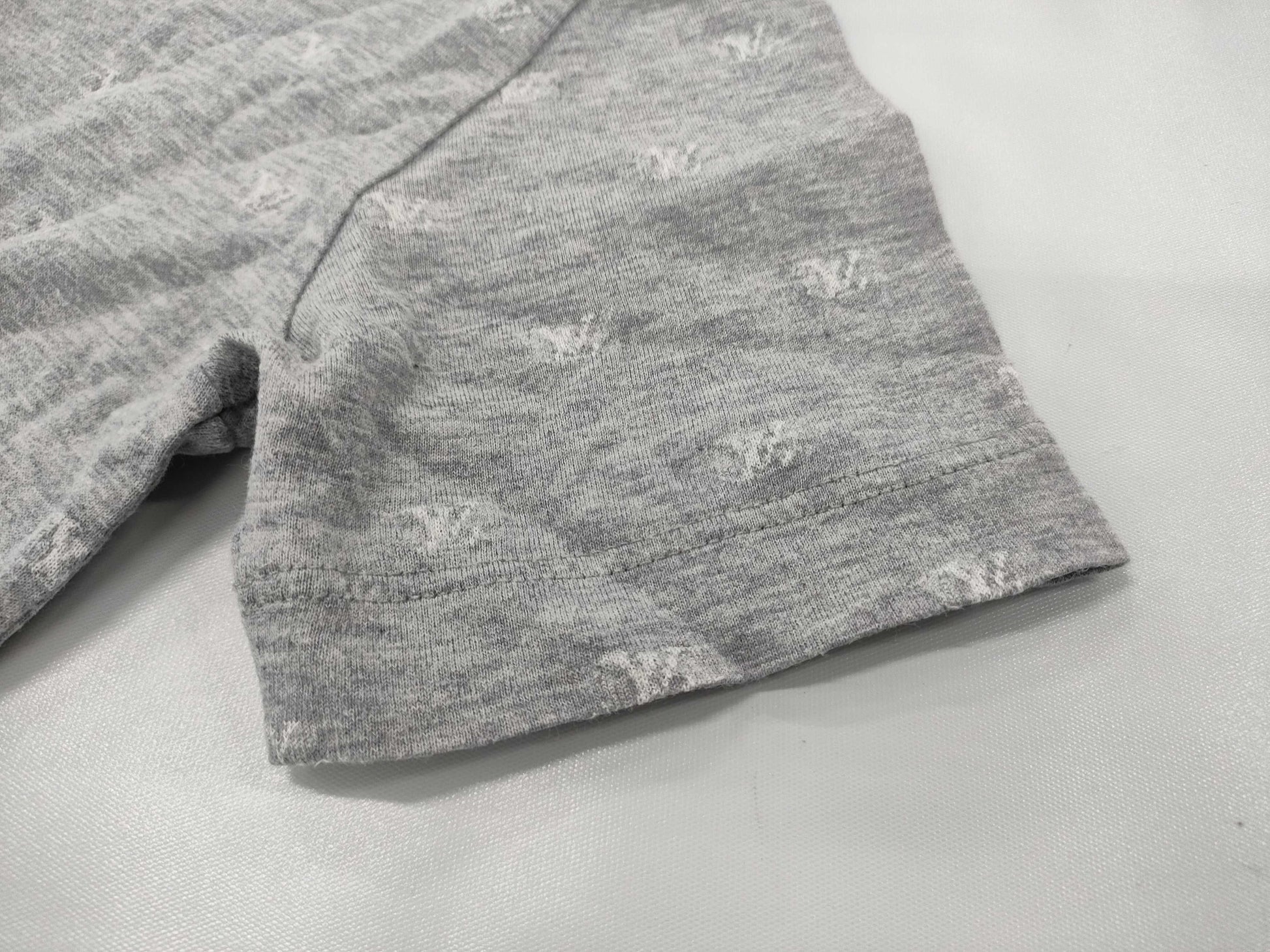LOUIS VUITTON Monogram T-shirt Children's T-shirt