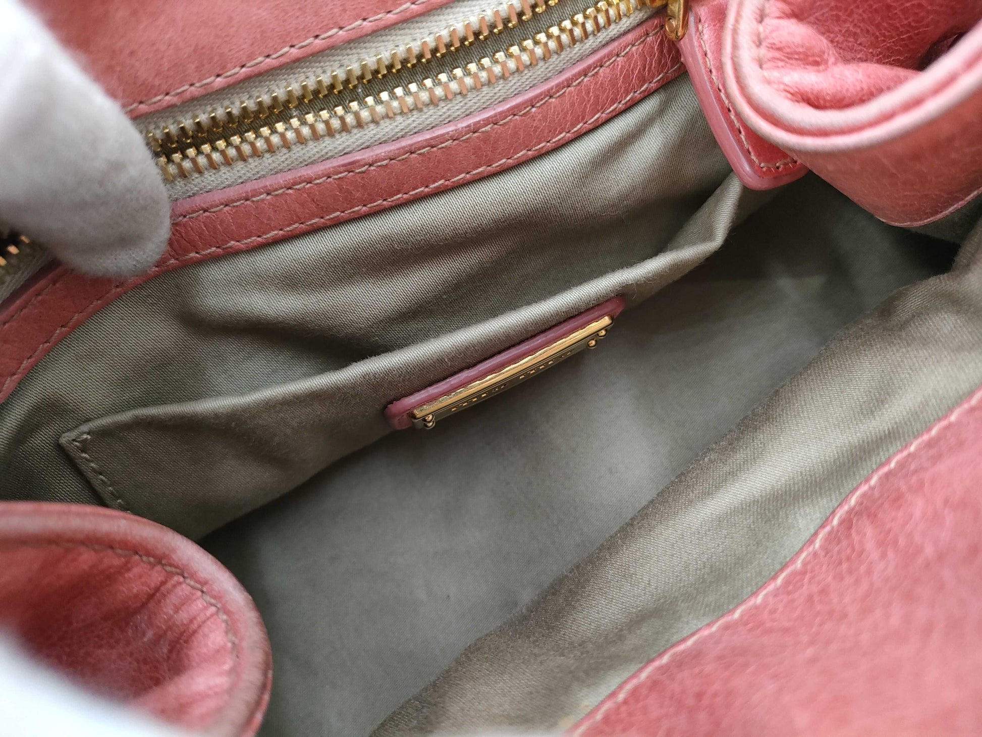 Miu Miu Leather 2-Way Pink Handbag