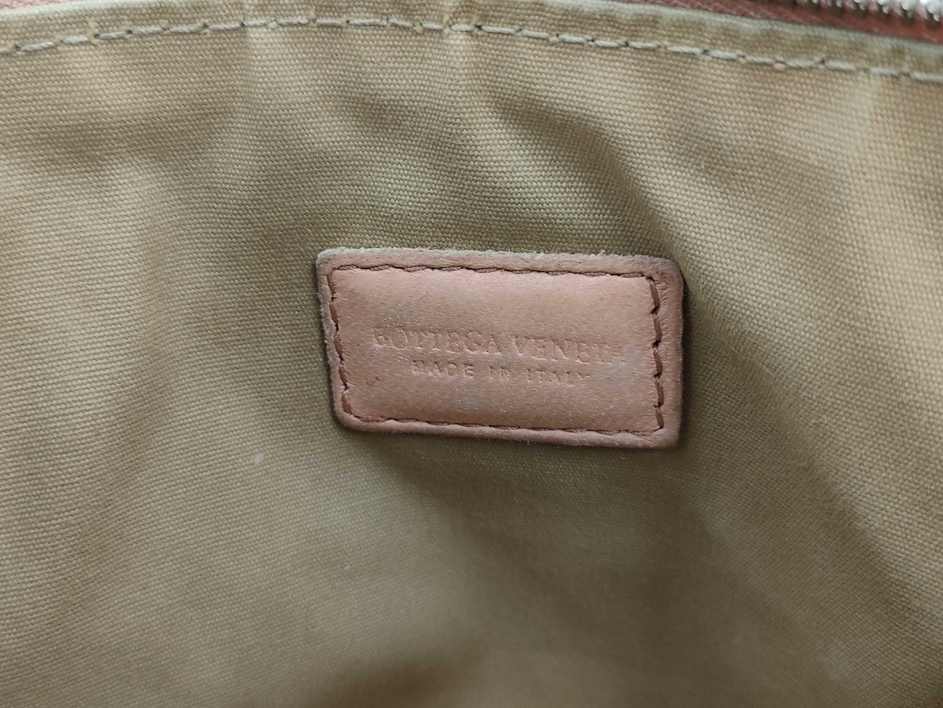 BOTTEGA VENETA Intrecciato Leather Pouch