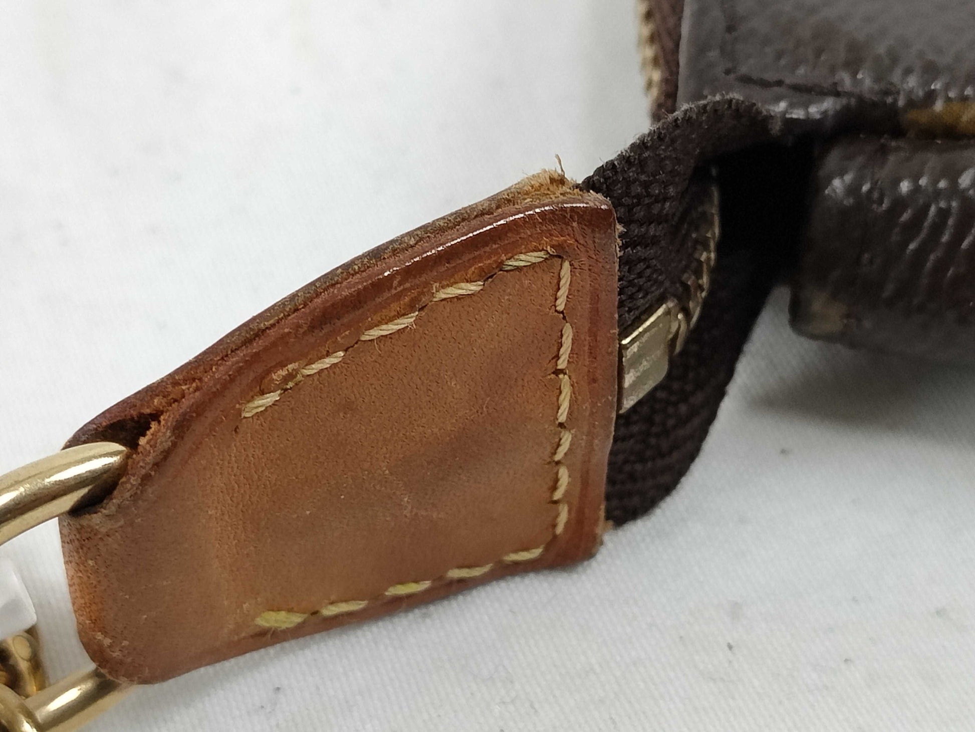 LOUIS VUITTON FL4028 Monogram M95804 Mini Pochette Accessoires Shoulder Bag
