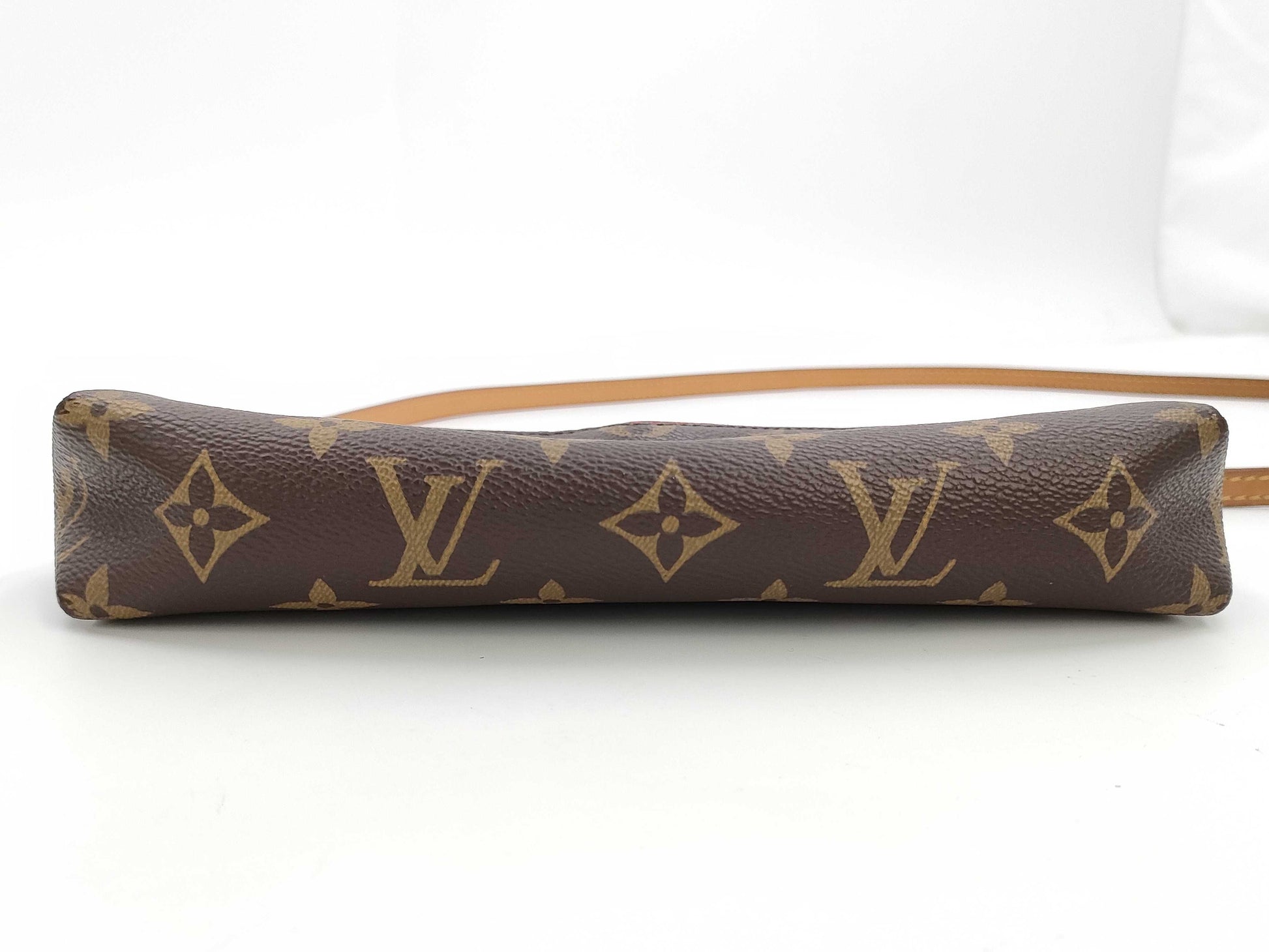 LOUIS VUITTON Monogram Shoulder Pallas Clutch Shoulder Bag