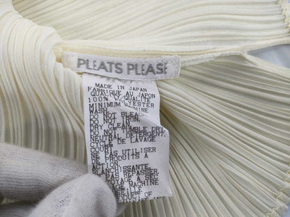 ISSEY MIYAKE Pleated White Tops Tops