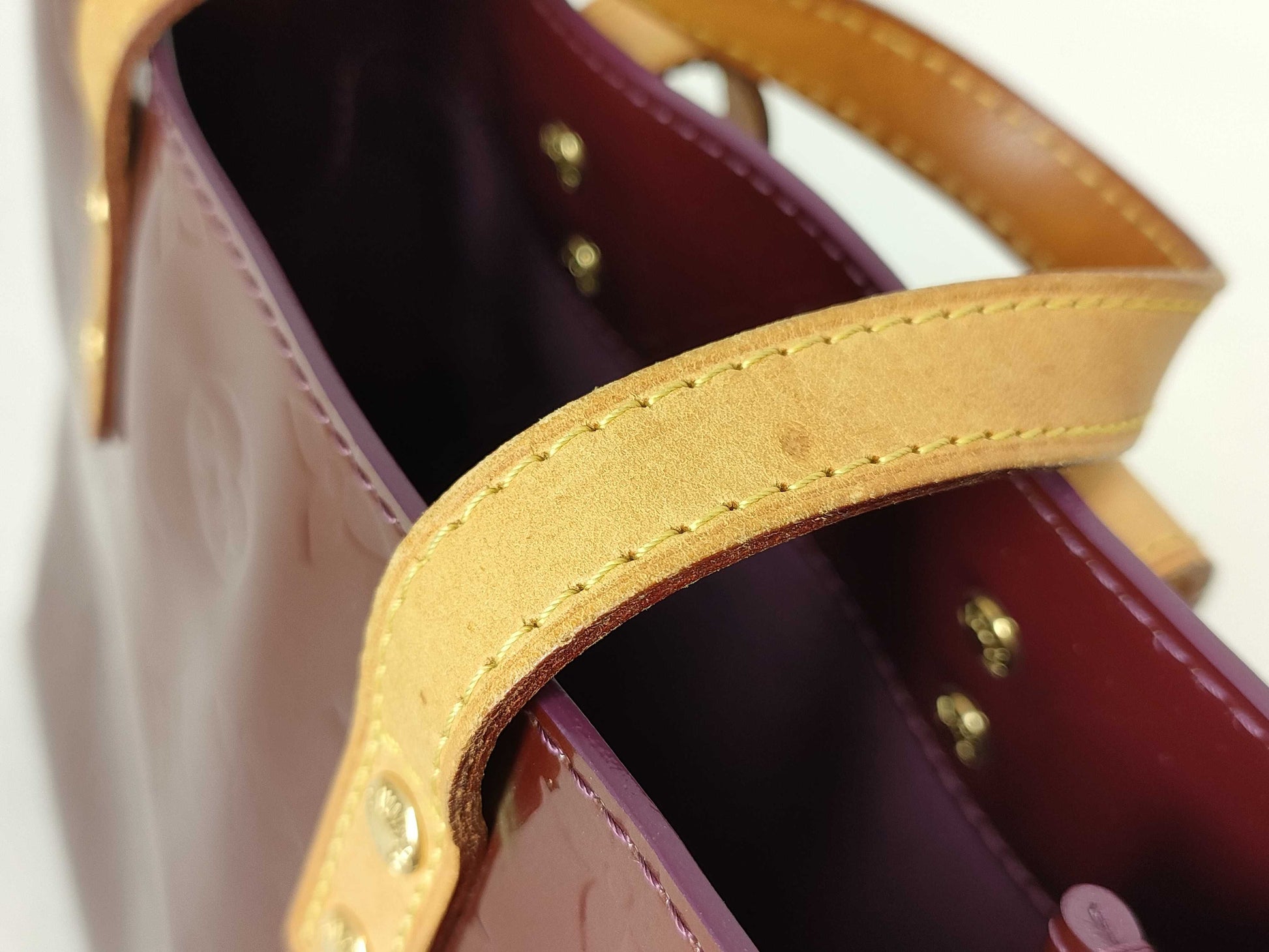 LOUIS VUITTON RFID verification failed MI4077 Vernis Reed PM handbag