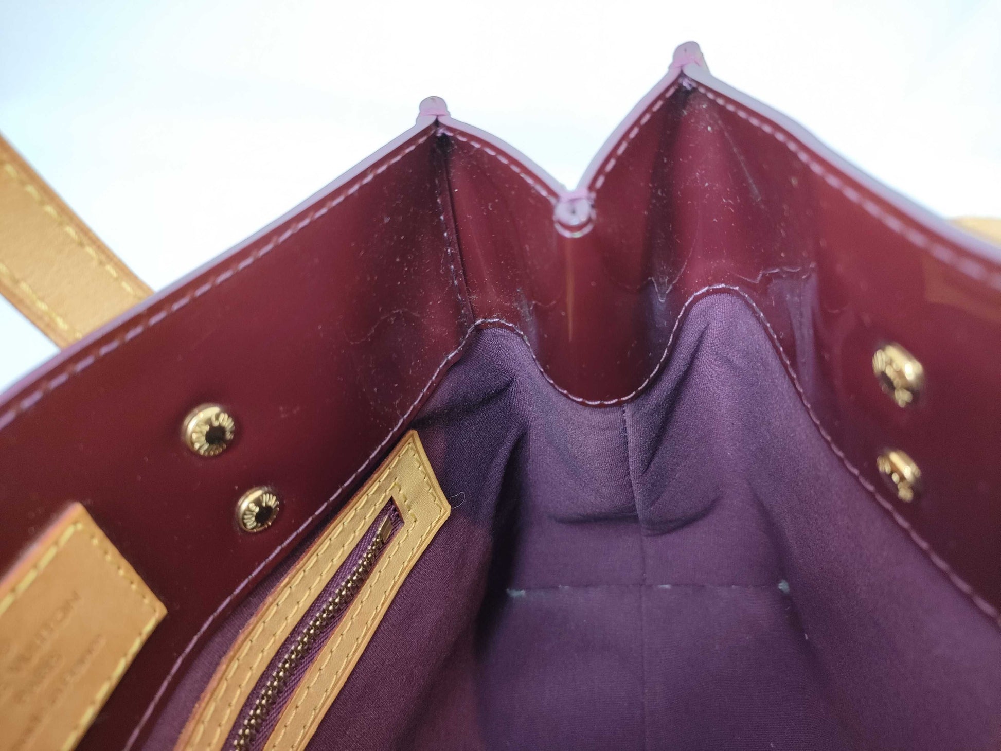 LOUIS VUITTON RFID verification failed MI4077 Vernis Reed PM handbag