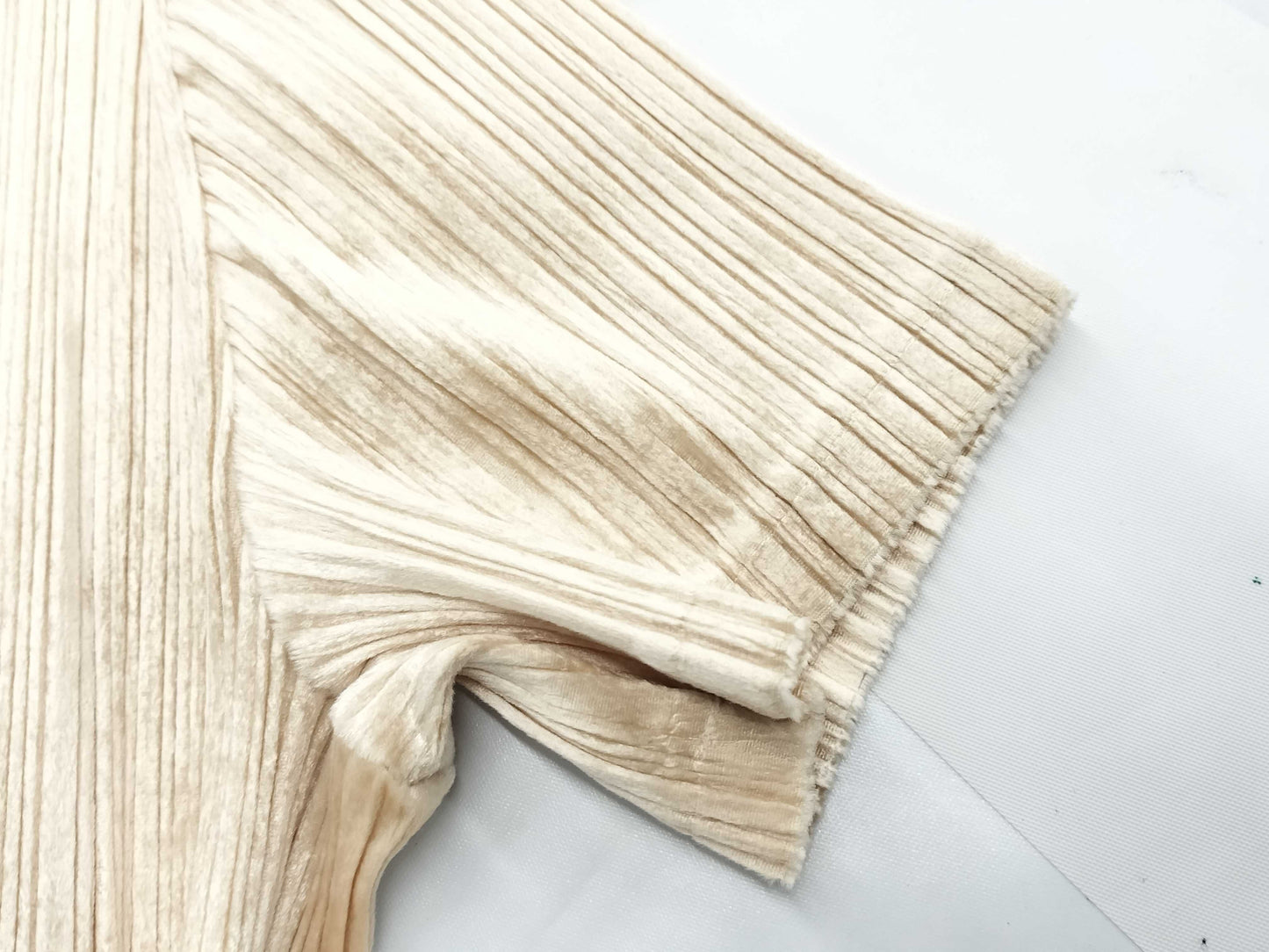 ISSEY MIYAKE Pleats Please Tops White Tops