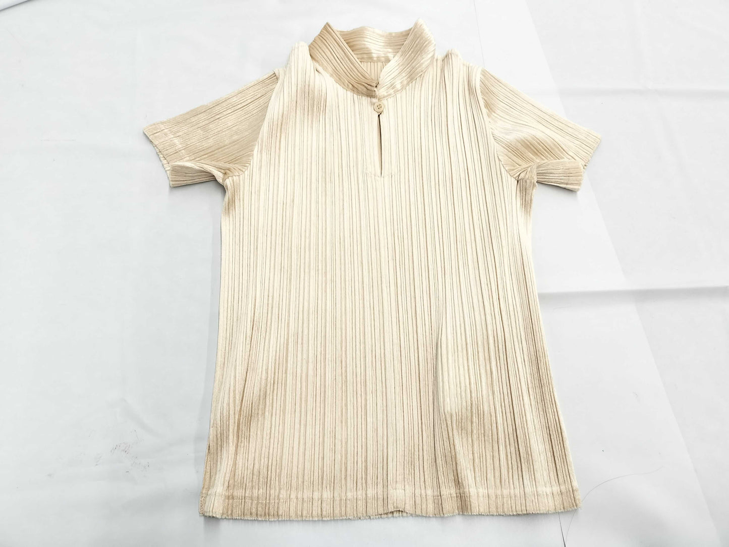 ISSEY MIYAKE Pleats Please Tops White Tops