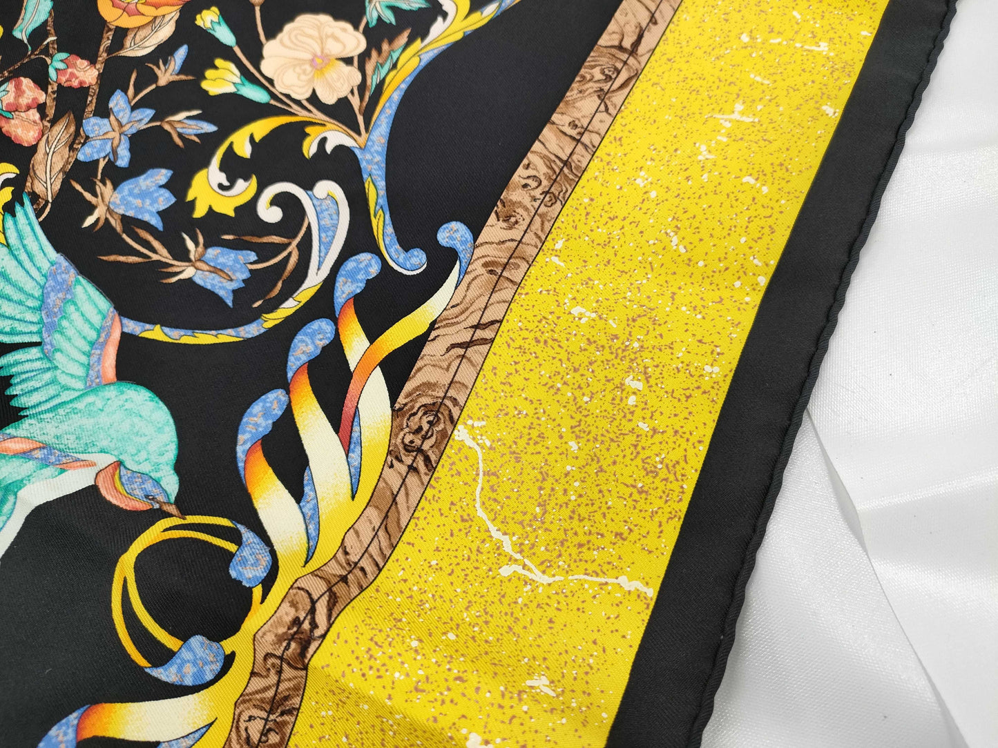 HERMES Carré Scarf with Eastern Stones and Western Stonework