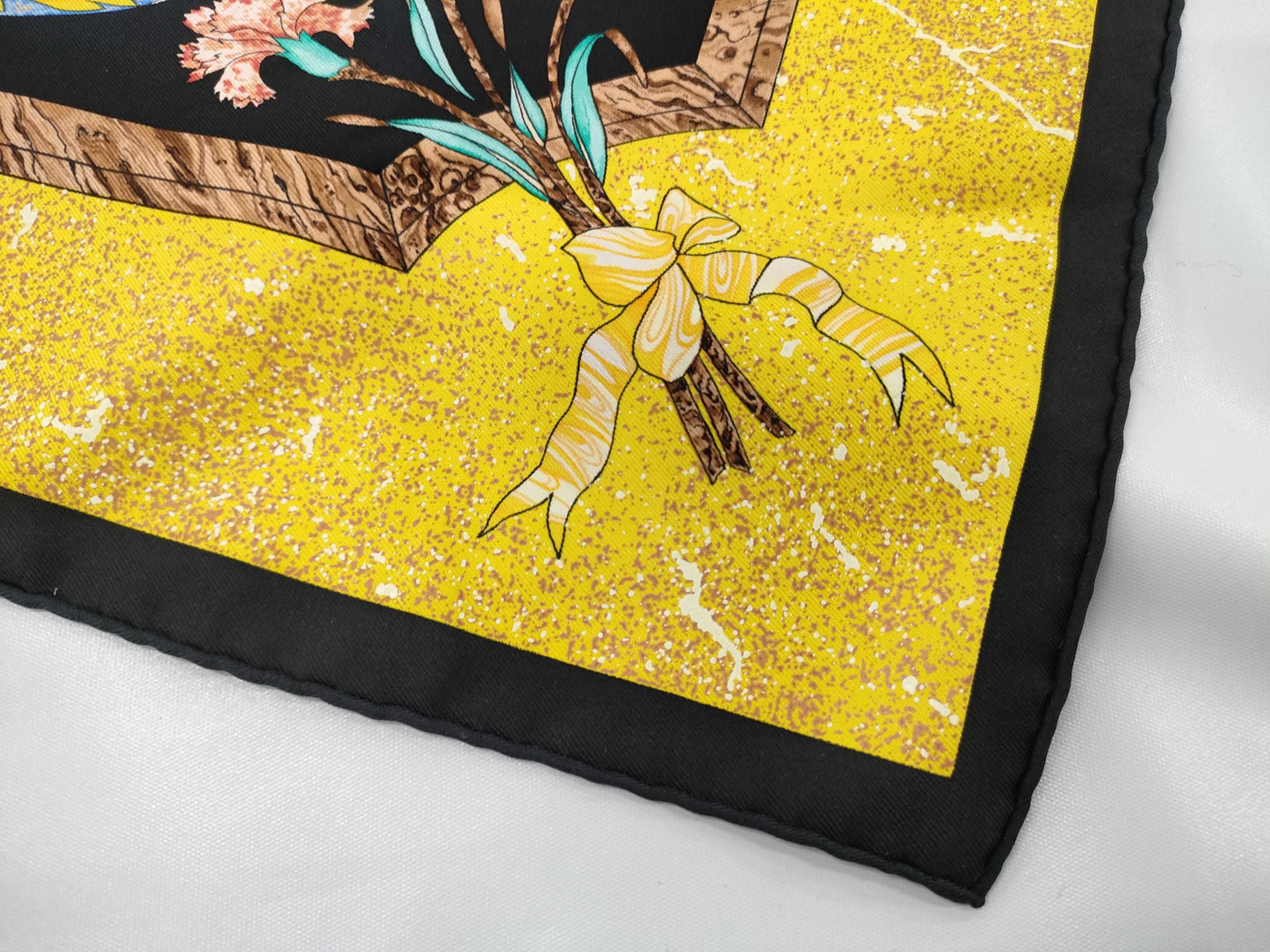 HERMES Carré Scarf with Eastern Stones and Western Stonework