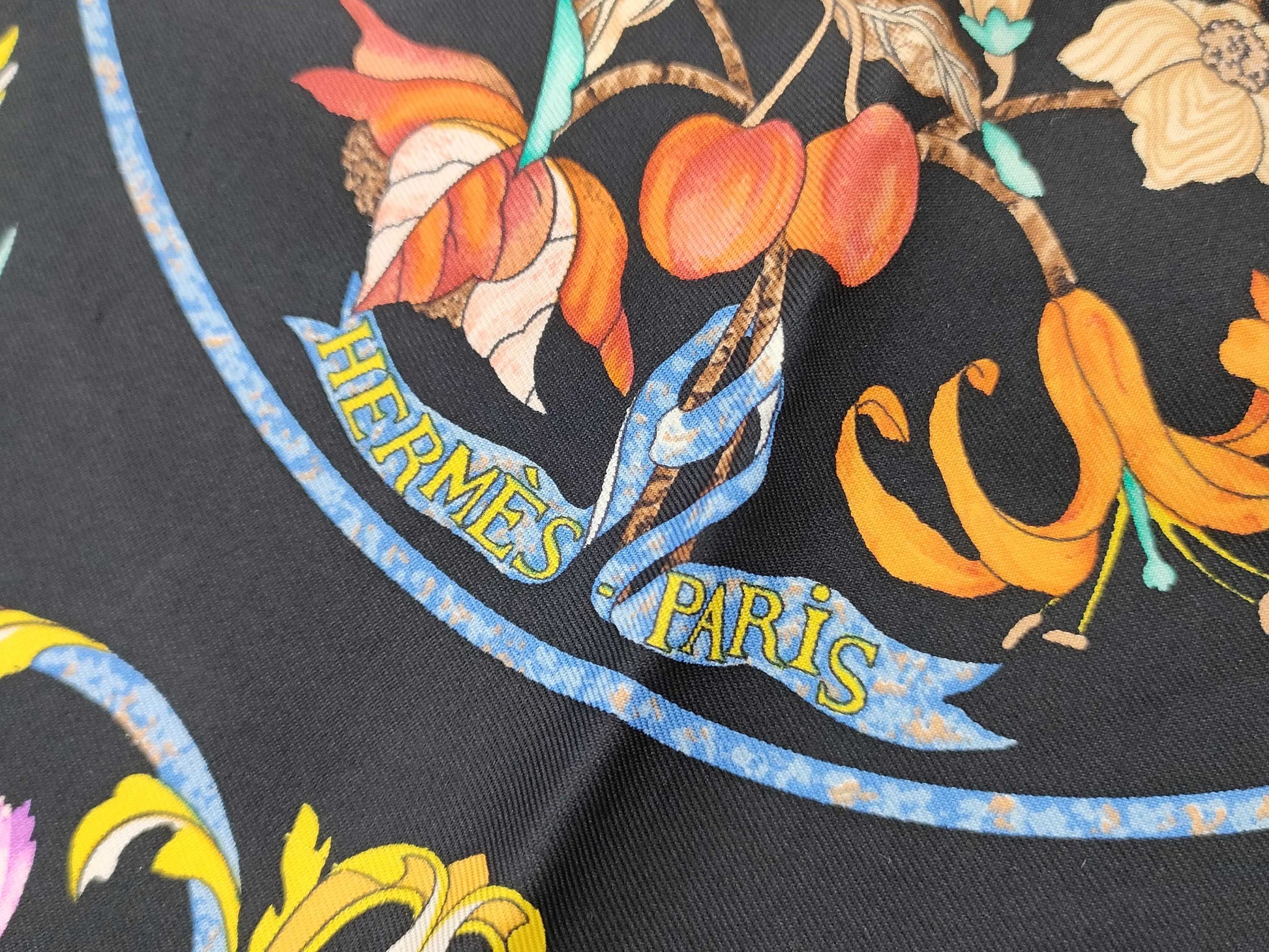 HERMES Carré Scarf with Eastern Stones and Western Stonework