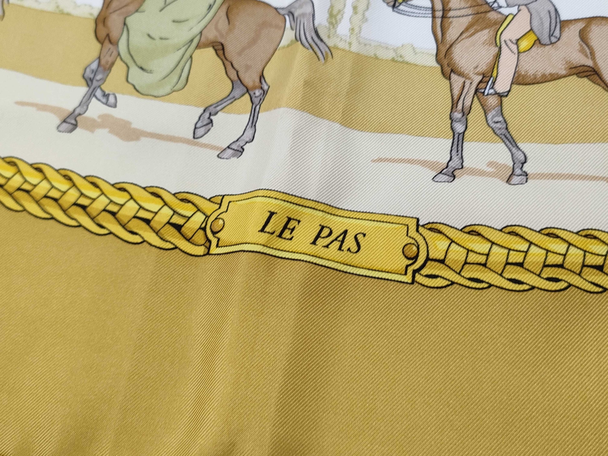 HERMES Carré LES ALLVERS DV CHEVAL Scarf